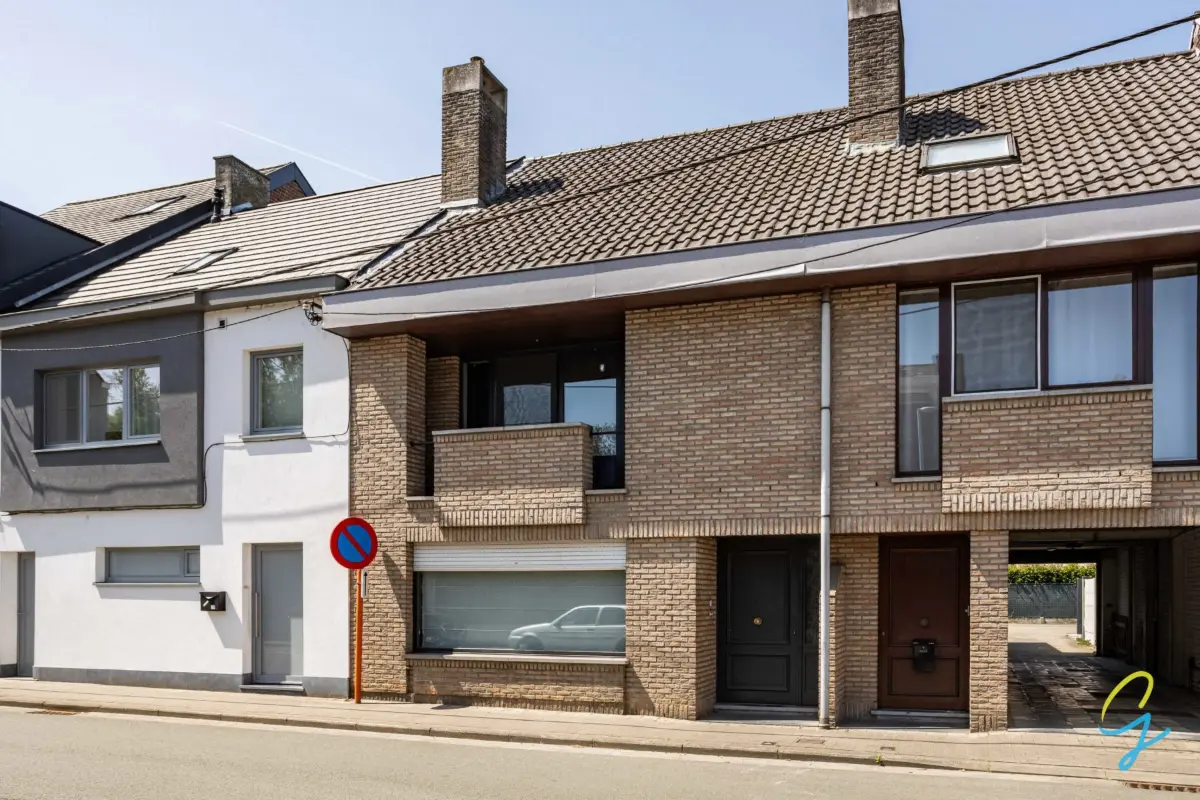Huis te  koop in Lede 9340 335000.00€ 3 slaapkamers 215.00m² - Zoekertje 773630