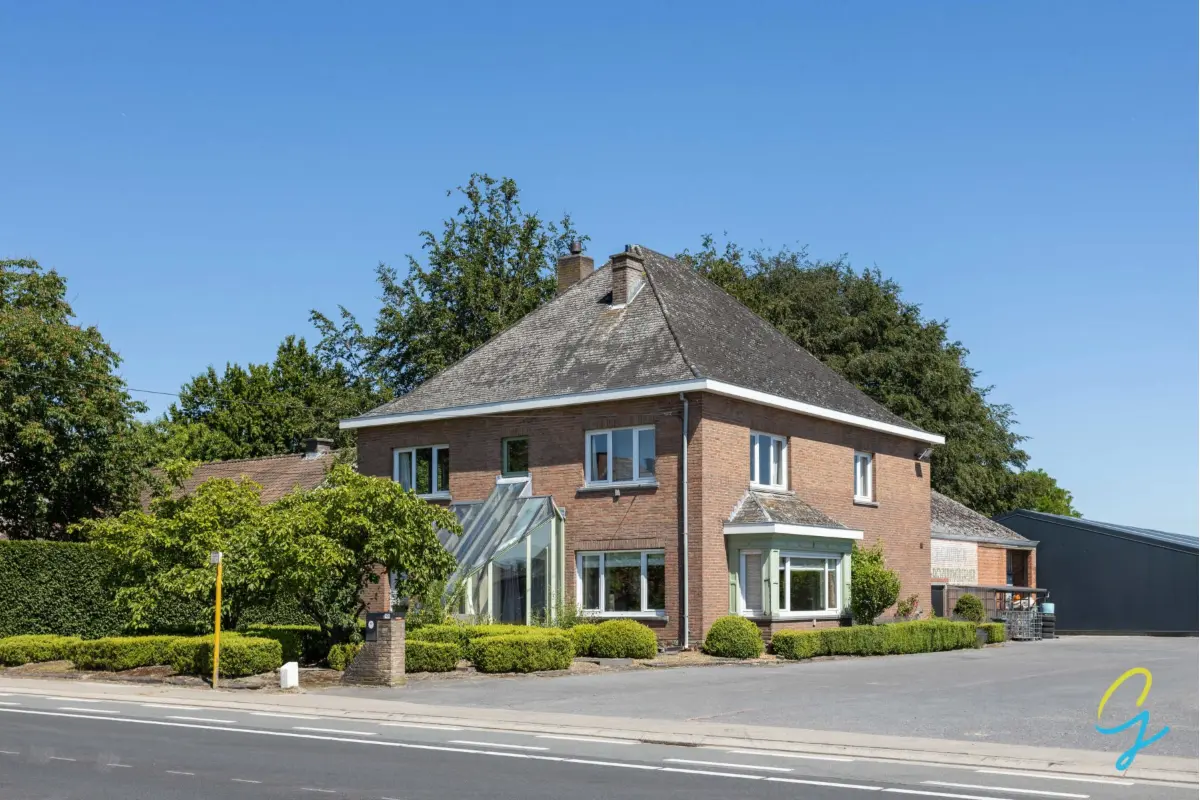 Huis te  koop in Schellebelle 9260 479000.00€ 5 slaapkamers 373.00m² - Zoekertje 773953