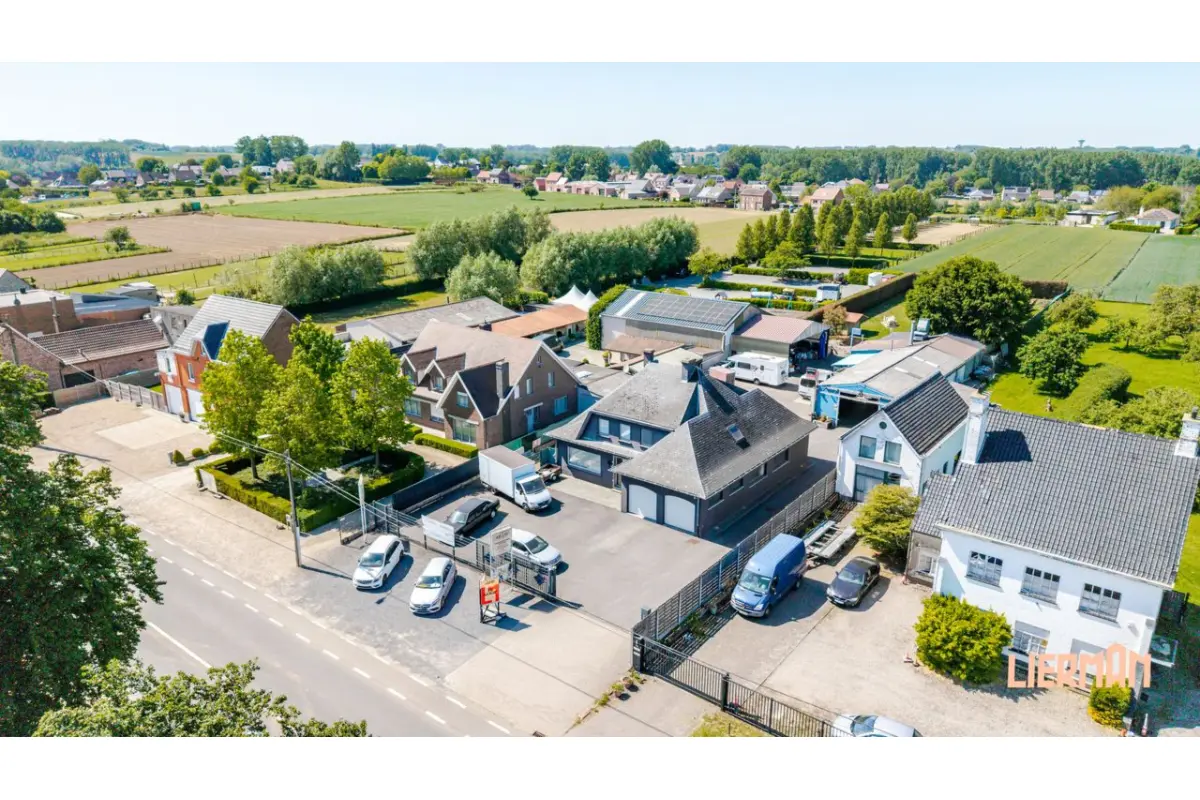 Huis te  koop in Herzele 9550 695000.00€ 4 slaapkamers 370.00m² - Zoekertje 773973