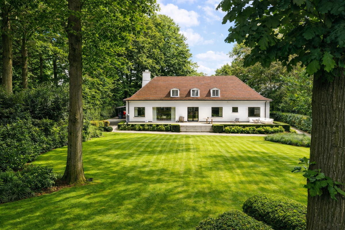 Huis te  koop in Deurle 9831 2270000.00€ 5 slaapkamers 421.00m² - Zoekertje 774241