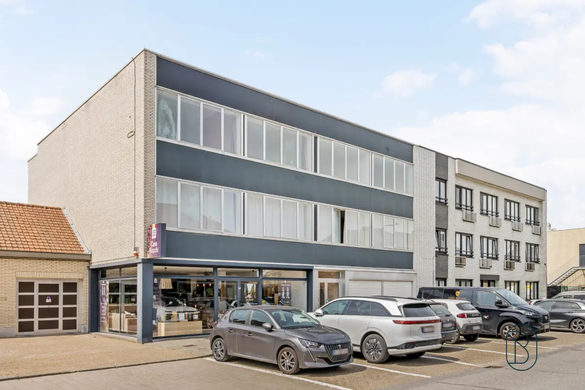 Huis te  koop in Oudenaarde 9700 998000.00€ 8 slaapkamers 650.00m² - Zoekertje 774986