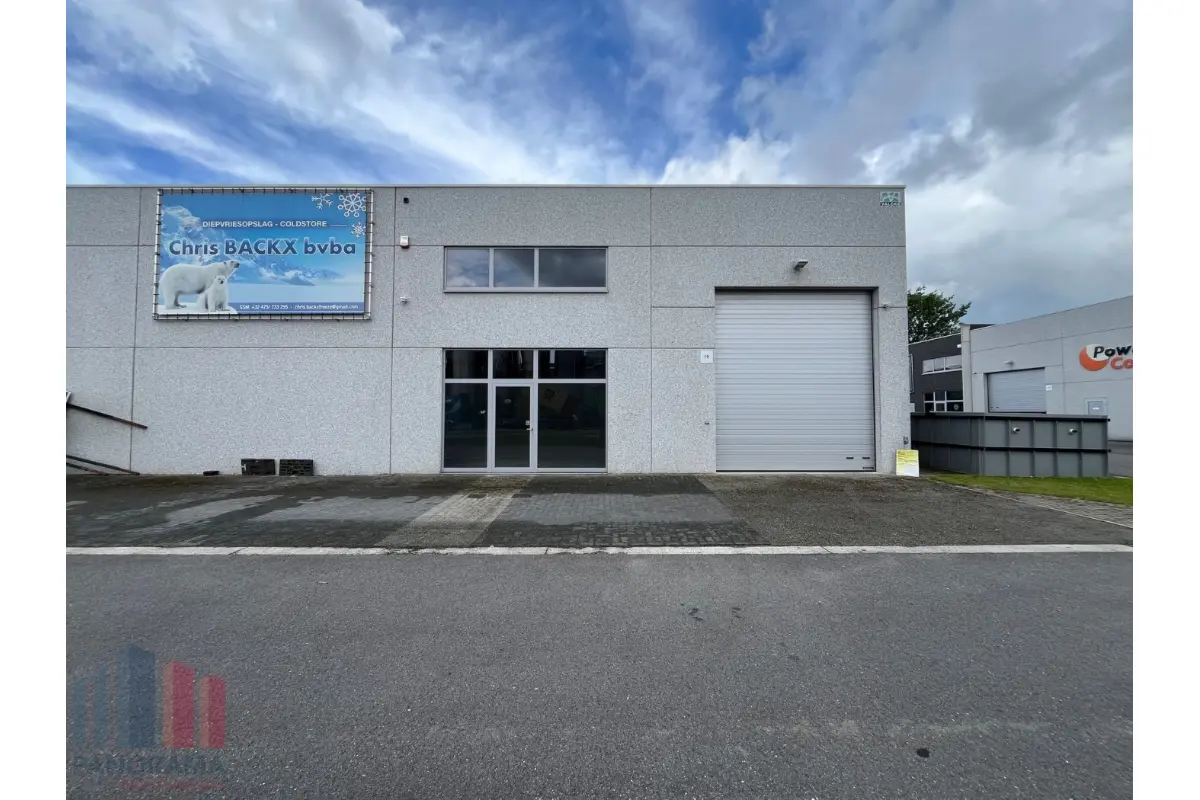 Handelszaak te  koop in Wetteren 9230 895000.00€  slaapkamers 500.00m² - Zoekertje 776468