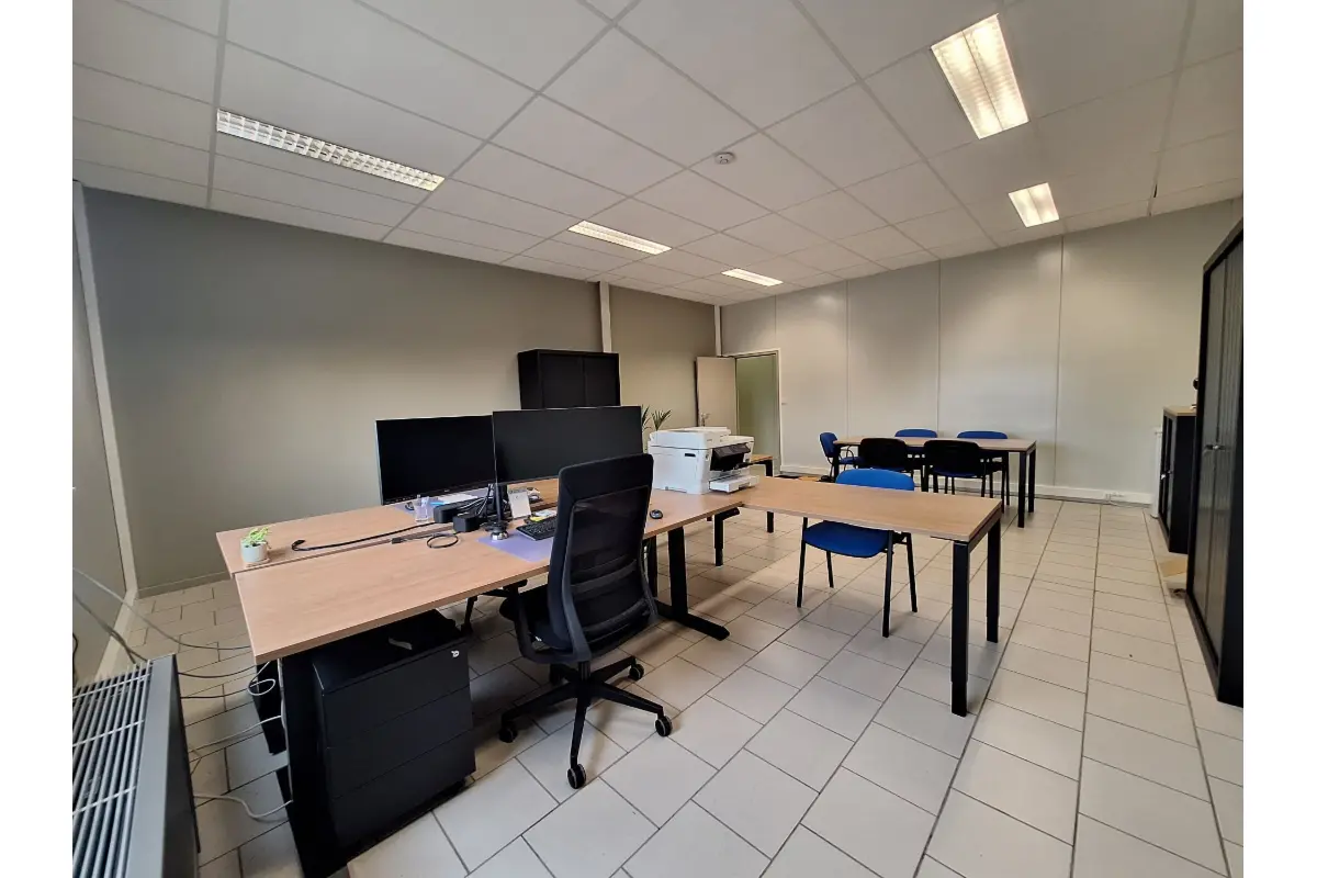Handelszaak te  huur in Verrebroek 9130 510.00€  slaapkamers m² - Zoekertje 775484