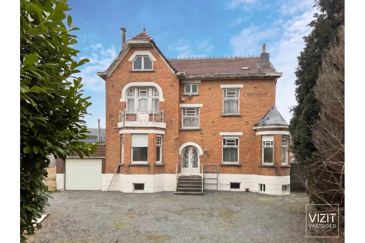Herenhuis te  koop in Geraardsbergen 9500 599000.00€ 4 slaapkamers 340.00m² - Zoekertje 776330