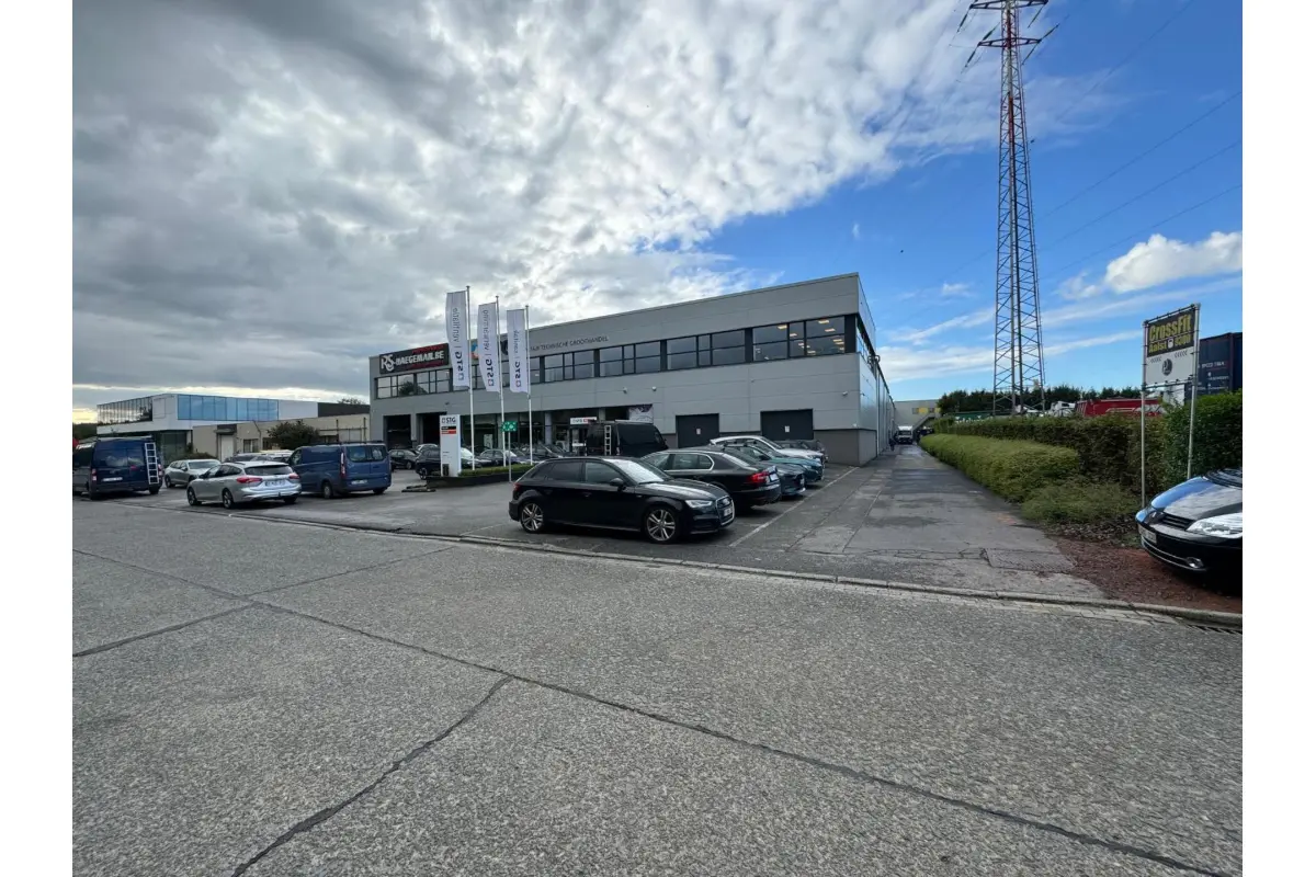 Handelszaak te  huur in Erembodegem 9320 6000.00€  slaapkamers 1154.00m² - Zoekertje 775717