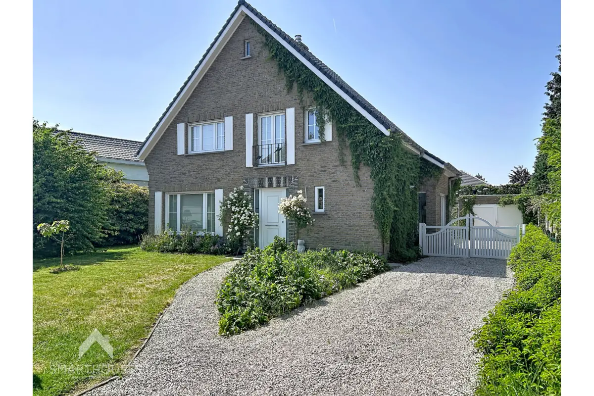 Huis te  koop in De Pinte 9840 495000.00€ 3 slaapkamers 179.00m² - Zoekertje 776172