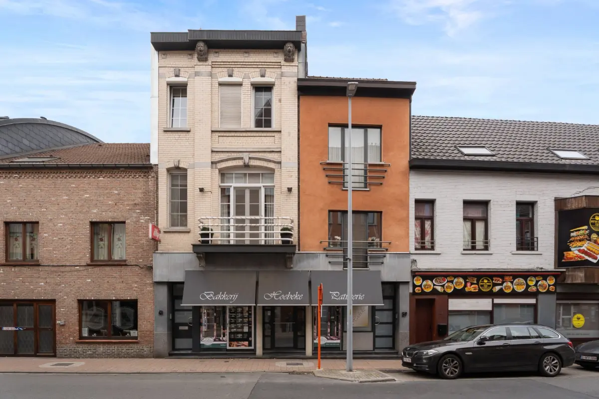 Handelszaak te  koop in Geraardsbergen 9500 499800.00€ 4 slaapkamers 360.00m² - Zoekertje 776847