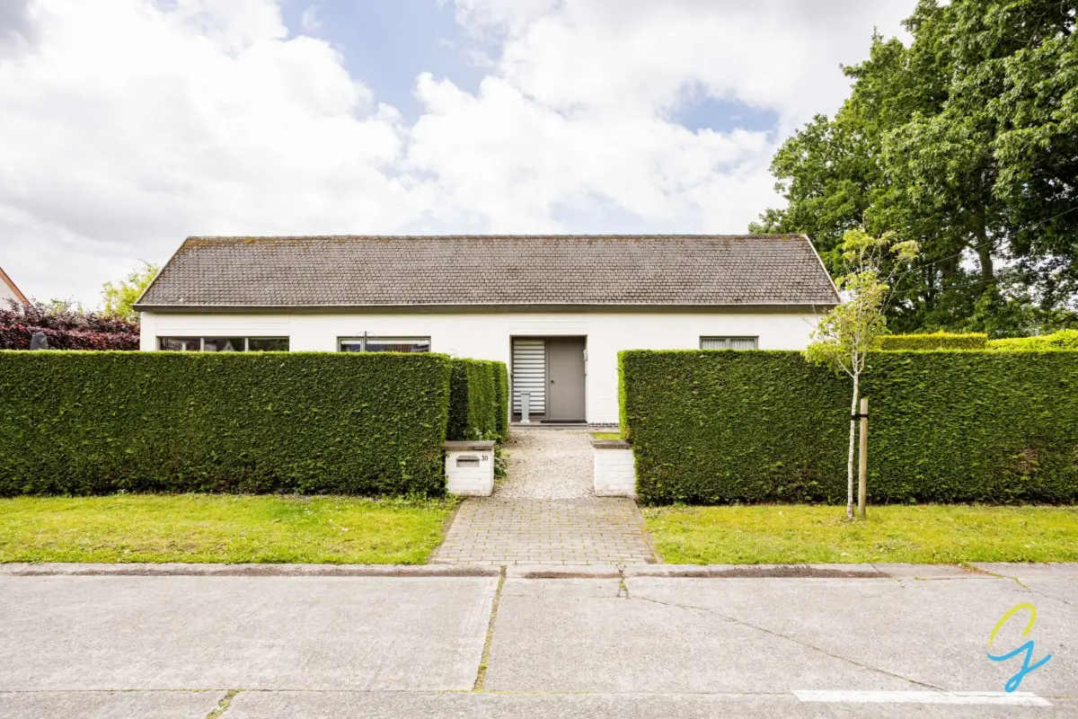 Huis te  koop in De Pinte 9840 475000.00€ 3 slaapkamers 155.00m² - Zoekertje 777045