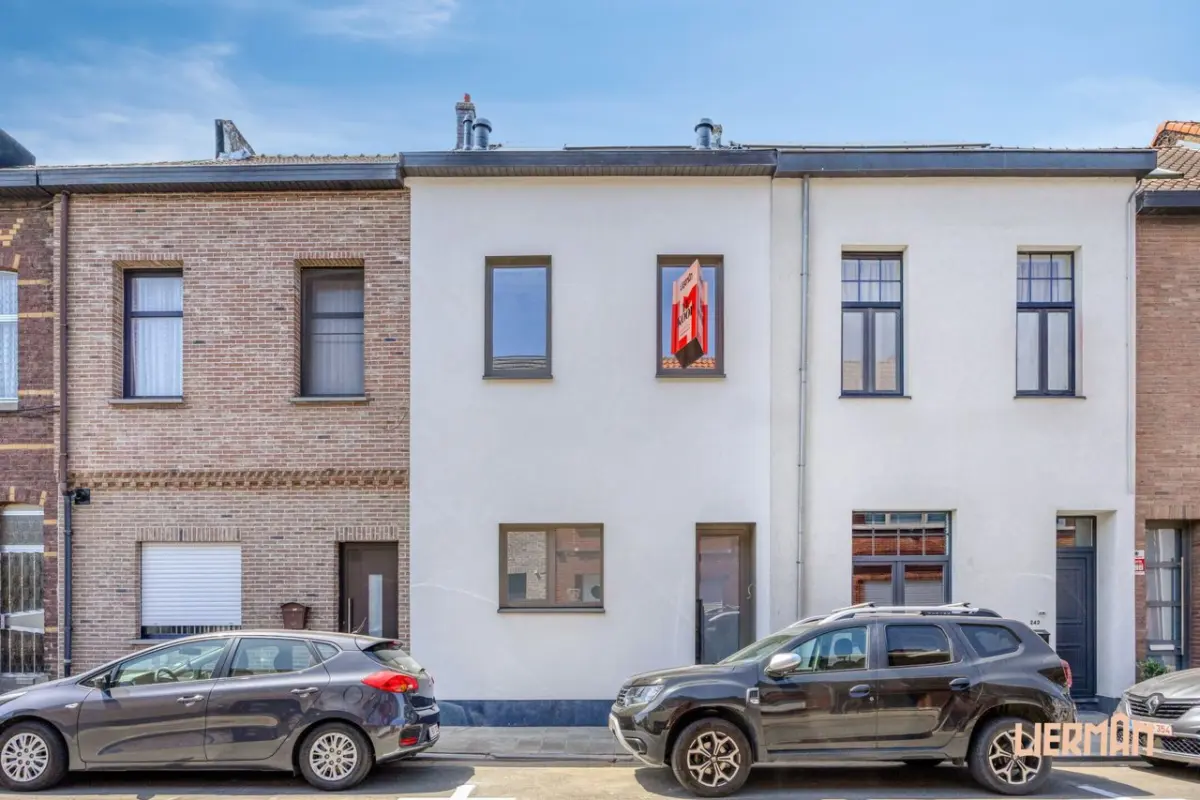 Huis te  koop in Aalst 9300 350000.00€ 4 slaapkamers 160.00m² - Zoekertje 777577