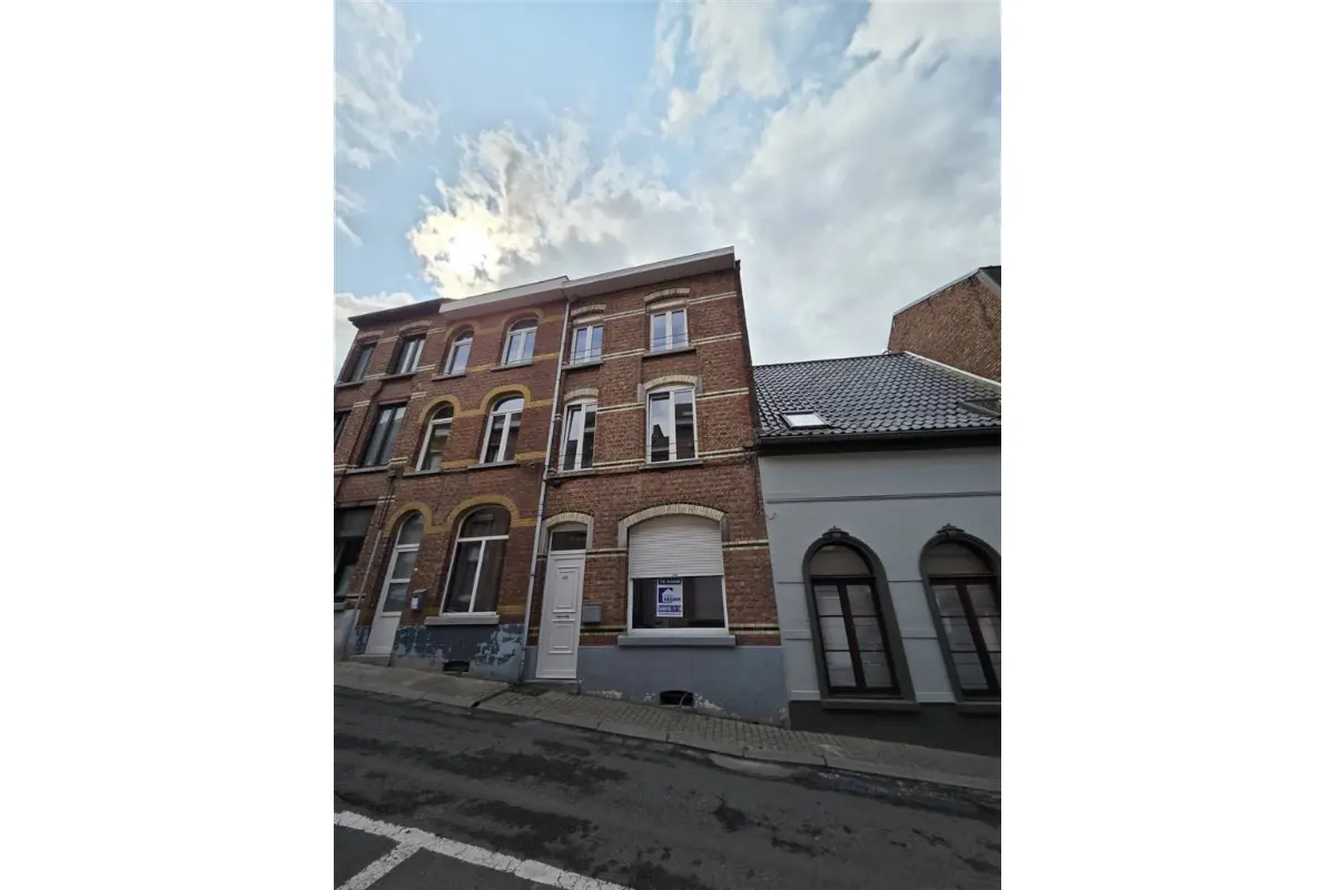 Huis te  koop in Geraardsbergen 9500 185000.00€ 3 slaapkamers 165.00m² - Zoekertje 778204