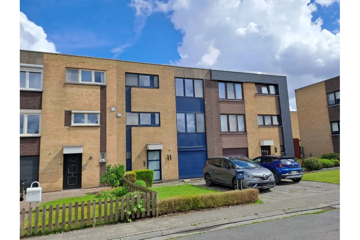 Huis te  koop in Lede 9340 295000.00€ 3 slaapkamers 173.00m² - Zoekertje 778004