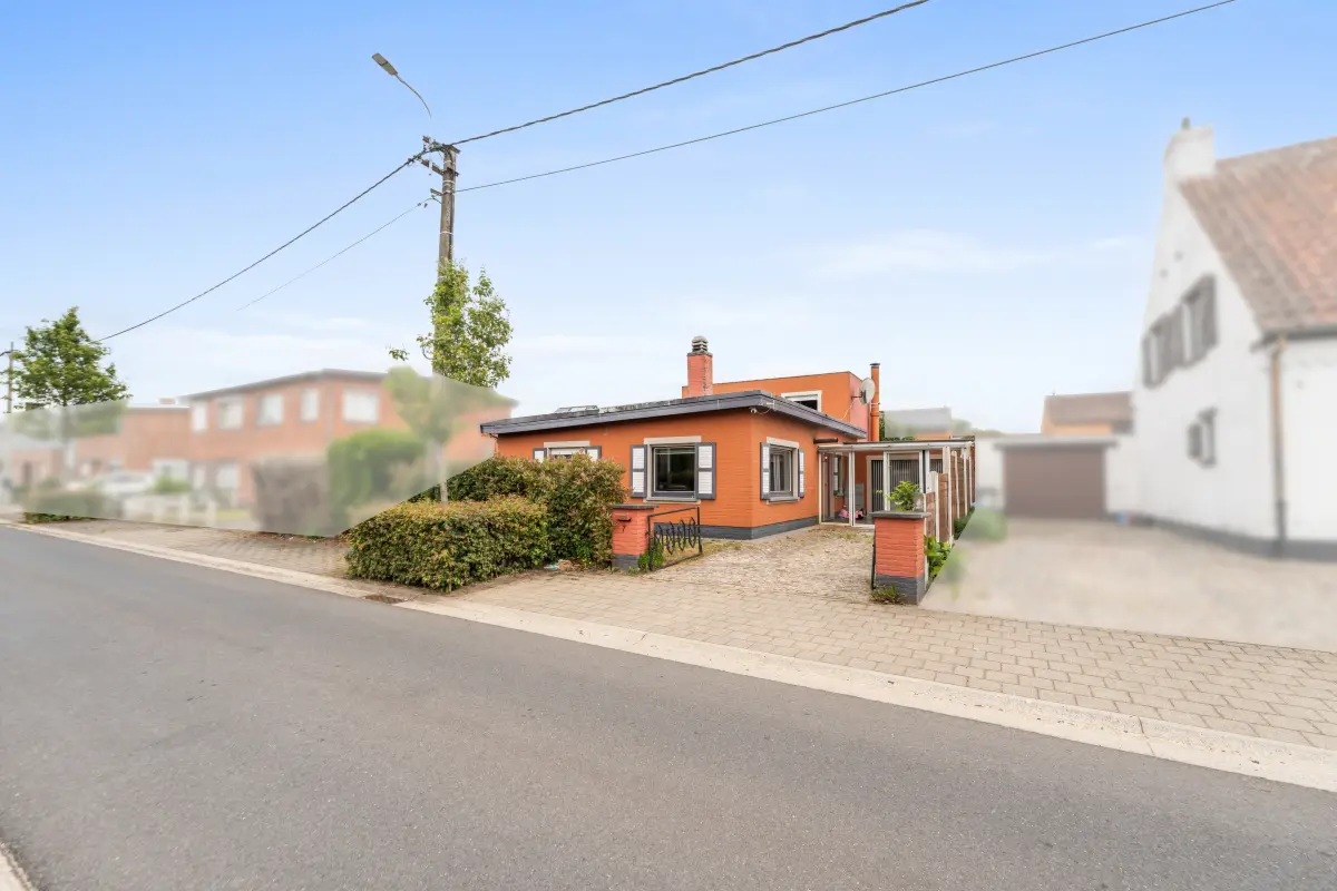 Huis te  koop in Lochristi 9080 335000.00€ 3 slaapkamers 141.00m² - Zoekertje 779678