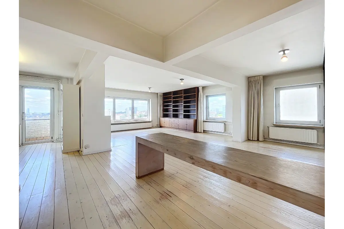 Appartement te  huur in Ledeberg 9050 1050.00€ 2 slaapkamers 140.00m² - Zoekertje 779142