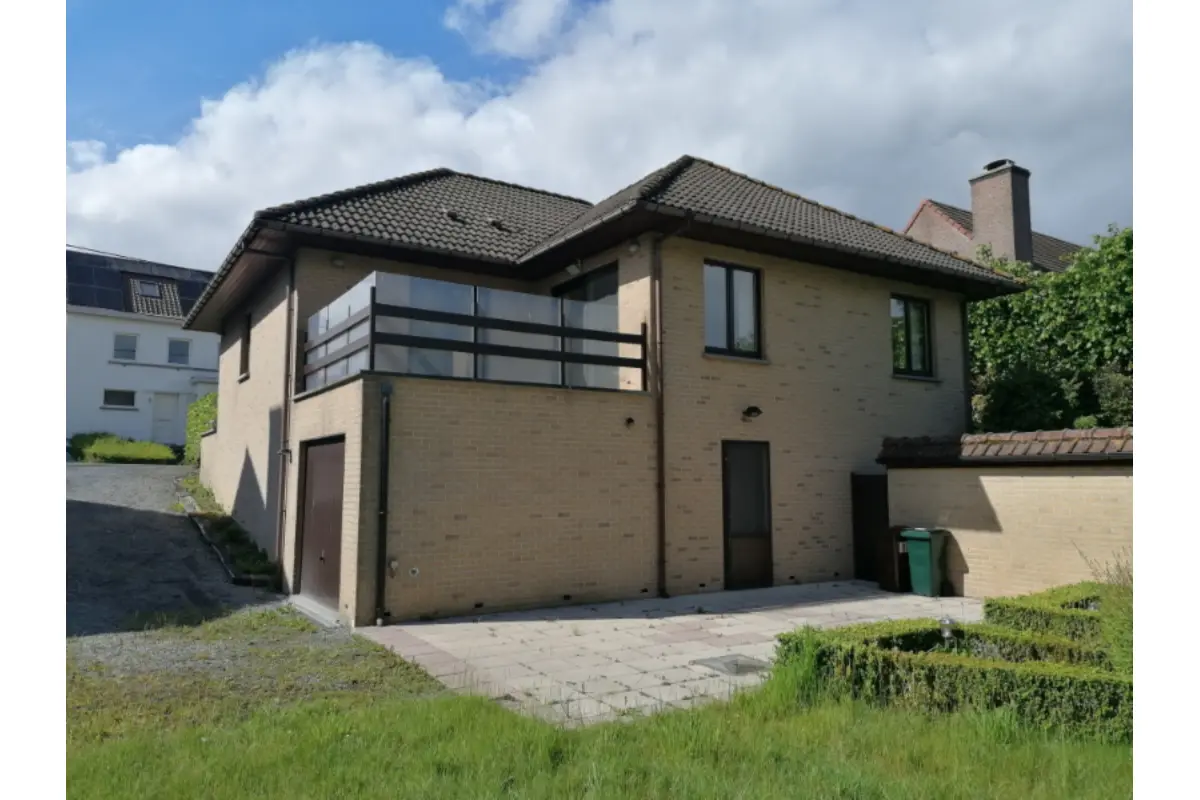Huis te  koop in Elsegem 9790 467000.00€ 3 slaapkamers m² - Zoekertje 779889