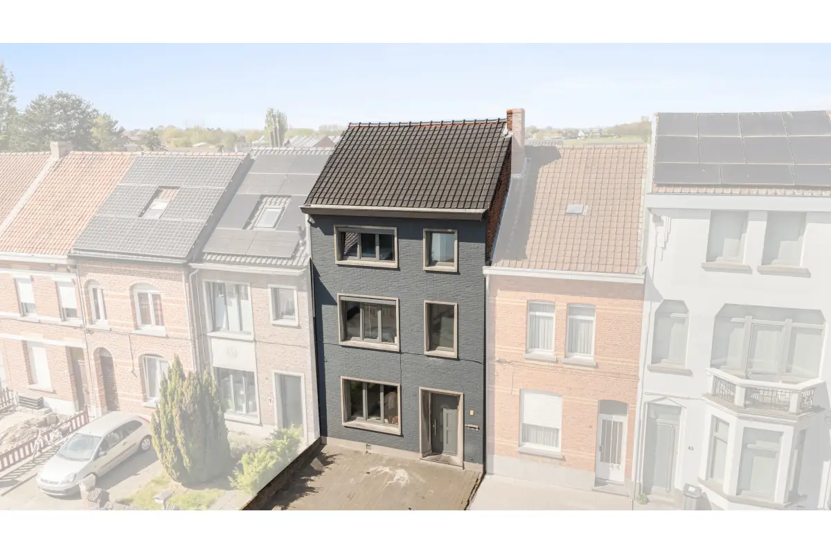 Huis te  koop in Sint-Niklaas 9100 475000.00€ 8 slaapkamers 203.00m² - Zoekertje 779162