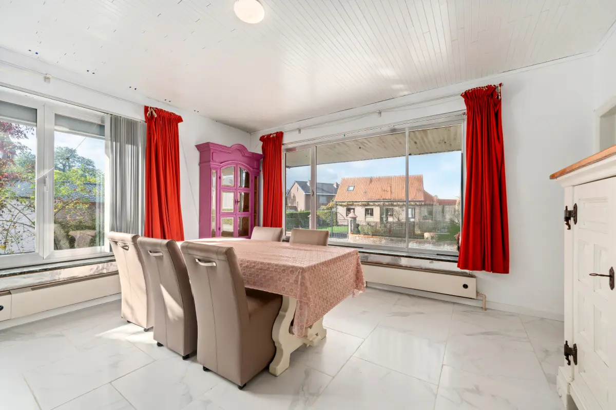 Huis te  koop in Dendermonde 9200 340000.00€ 5 slaapkamers 240.00m² - Zoekertje 779679
