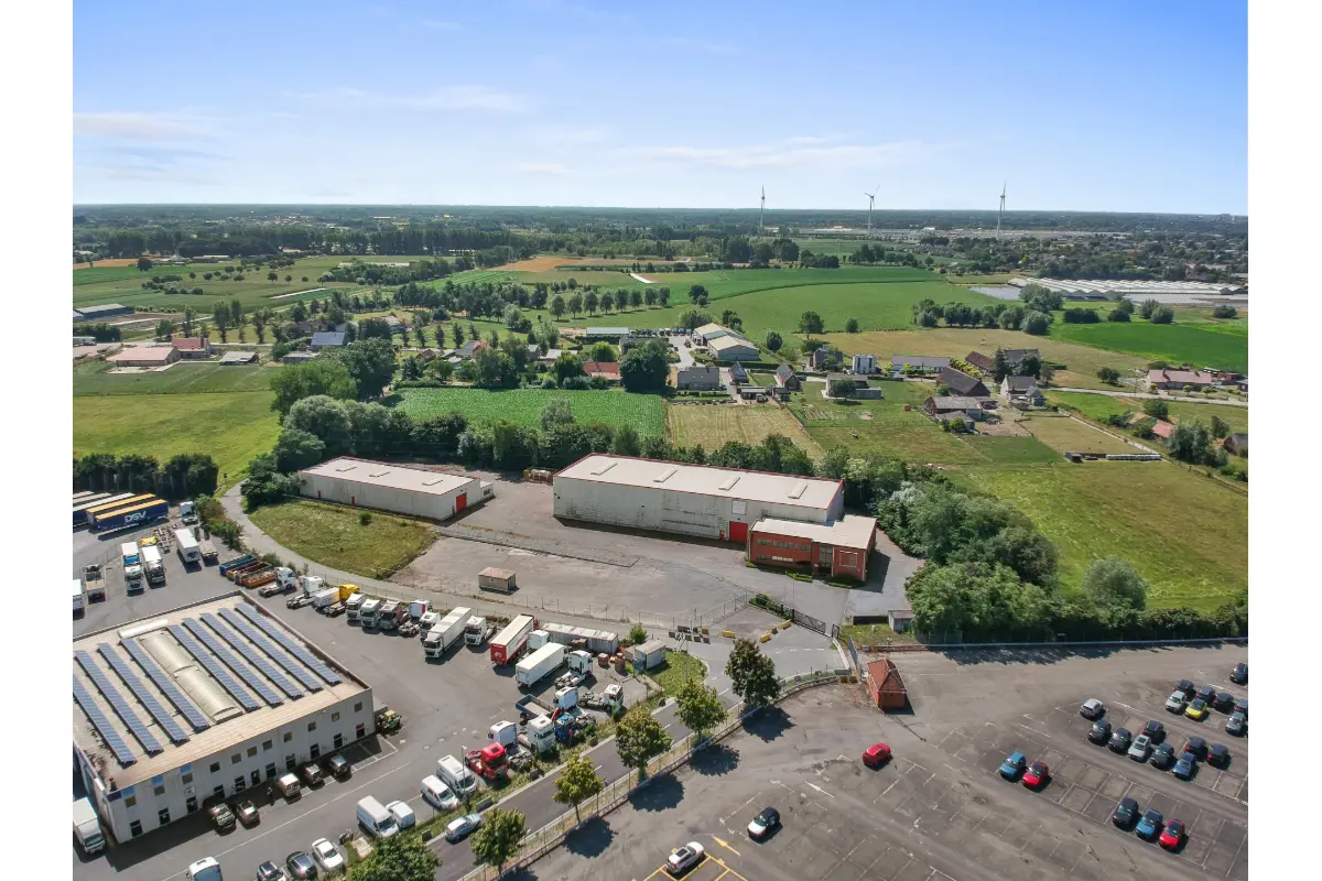 Handelszaak te  koop in Desteldonk 9042 3895000.00€  slaapkamers 3035.00m² - Zoekertje 779336