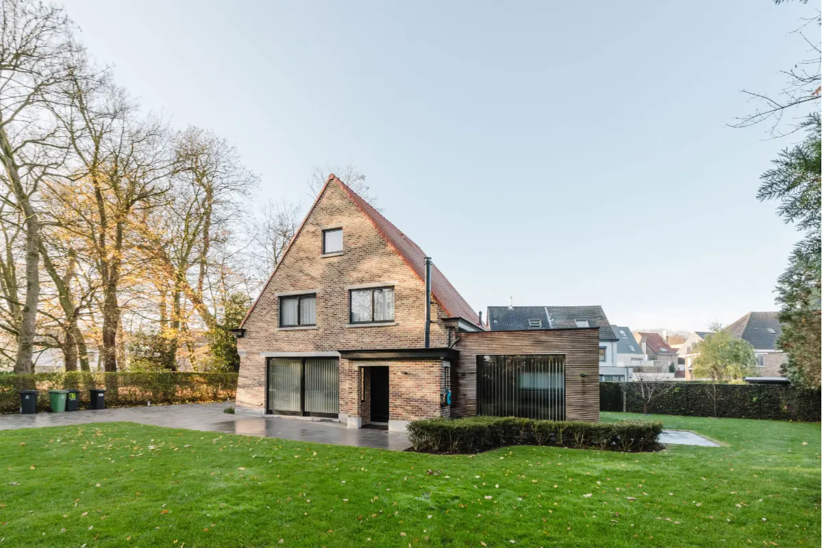 Villa te  huur in Afsnee 9051 2400.00€ 5 slaapkamers 188.00m² - Zoekertje 781399