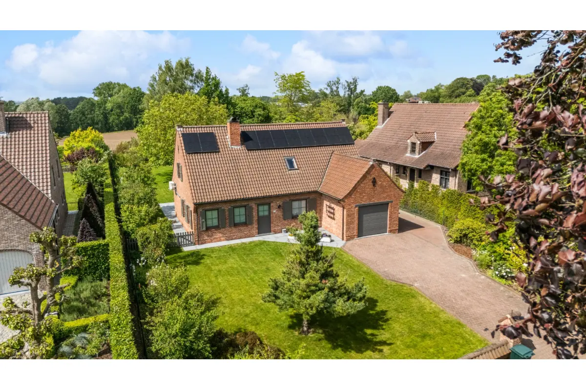 Villa te  koop in Nokere 9771 780000.00€ 5 slaapkamers 212.00m² - Zoekertje 781734