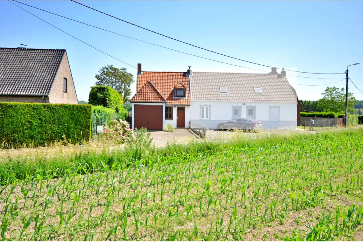 Huis te  koop in Kluisbergen 9690 245000.00€ 2 slaapkamers 96.00m² - Zoekertje 781691