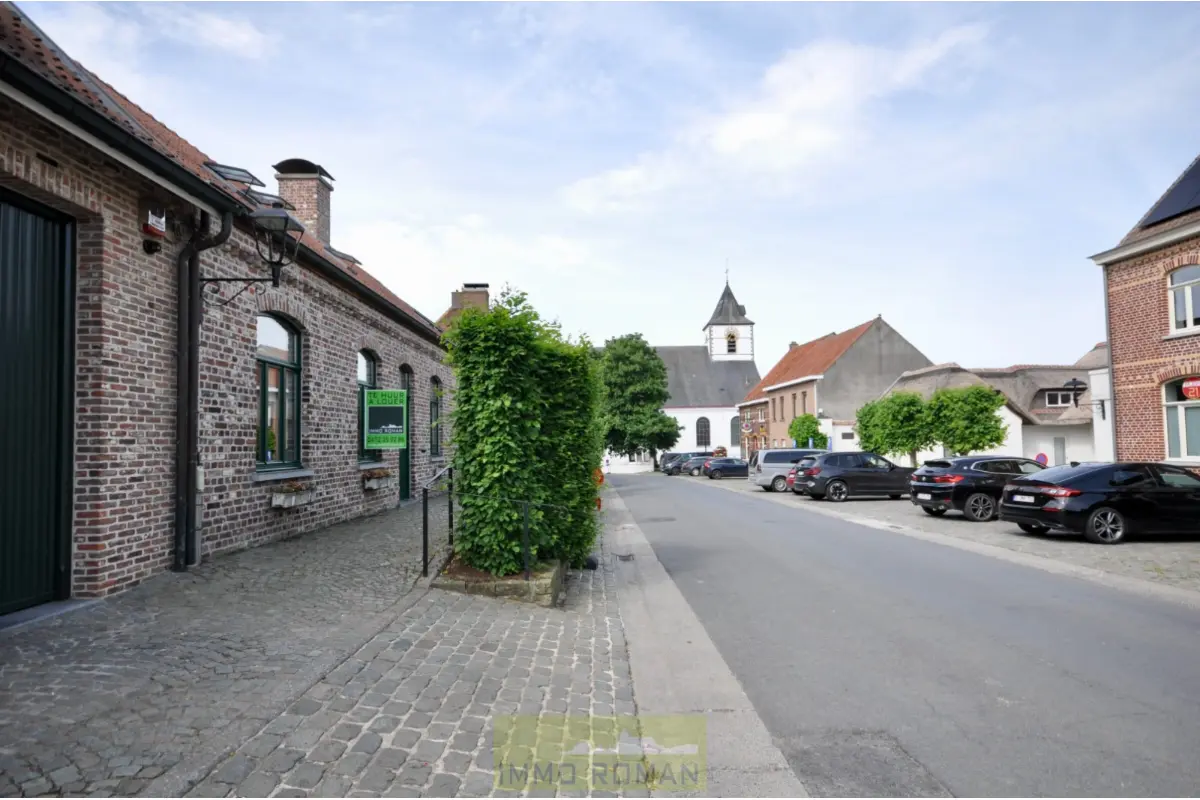 Huis te  huur in Kluisbergen 9690 1050.00€ 3 slaapkamers 161.00m² - Zoekertje 781688