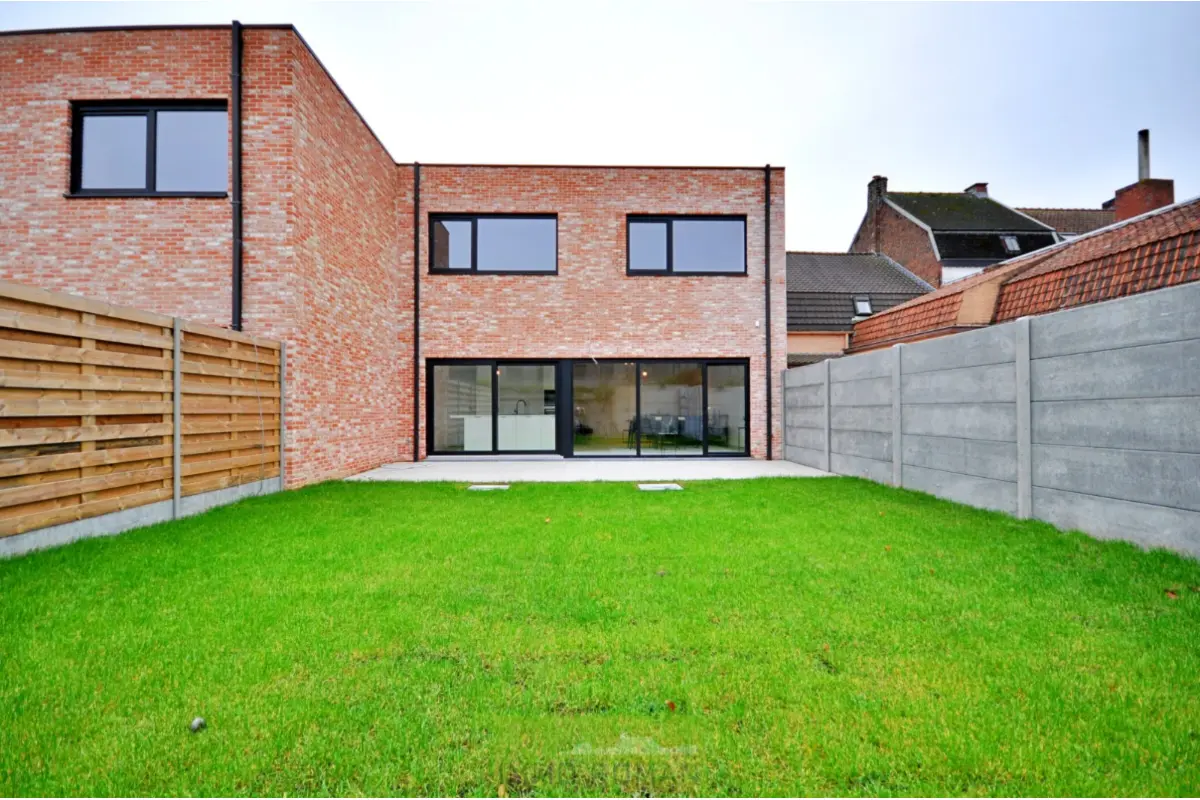 Appartementsgebouw te  in Avelgem 8580 278956.00€ 4 slaapkamers 214.00m² - Zoekertje 783177