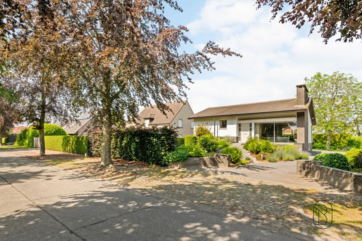 Huis te  koop in Zulte 9870 445000.00€ 3 slaapkamers 313.00m² - Zoekertje 782650