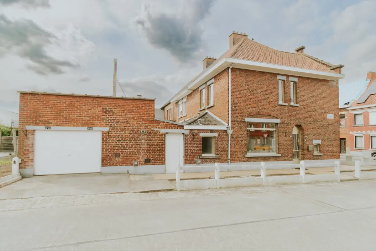 Huis te  koop in Ronse 9600 155000.00€ 3 slaapkamers 148.00m² - Zoekertje 784470