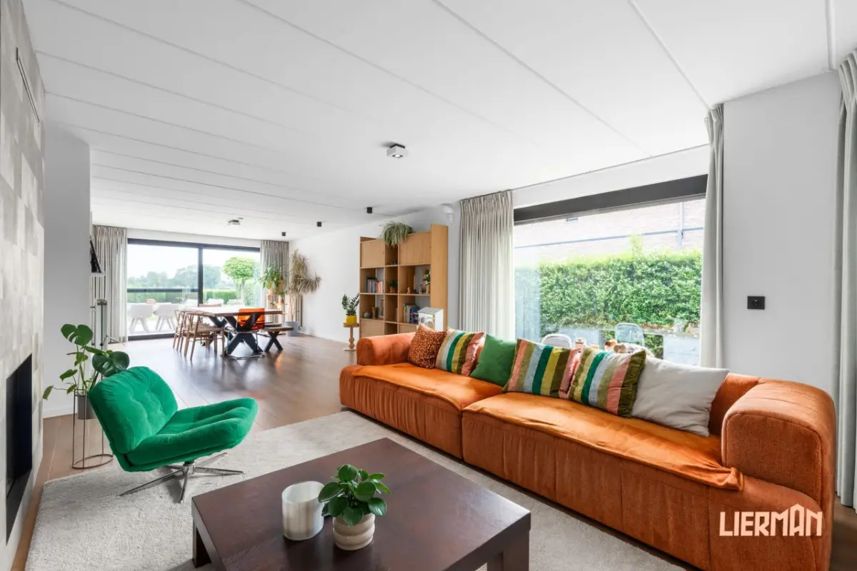 Huis te  koop in Erpe-Mere 9420 695000.00€ 5 slaapkamers 340.00m² - Zoekertje 783576