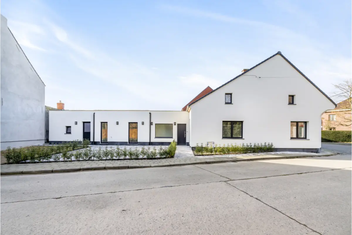 Huis te  koop in Lede 9340 359000.00€ 4 slaapkamers 150.00m² - Zoekertje 784200