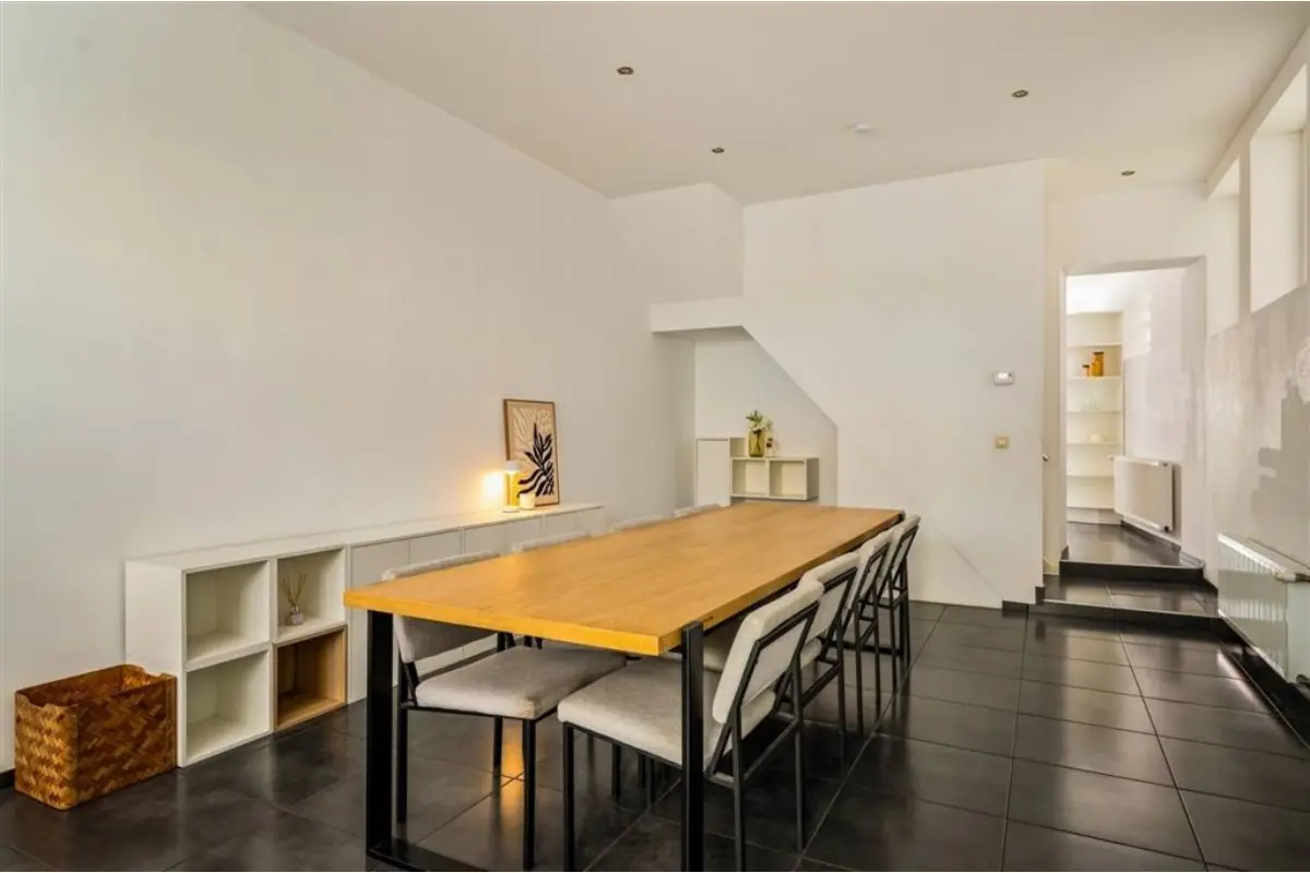 Huis te  koop in Sint-Niklaas 9100 325000.00€ 3 slaapkamers 155.00m² - Zoekertje 783797