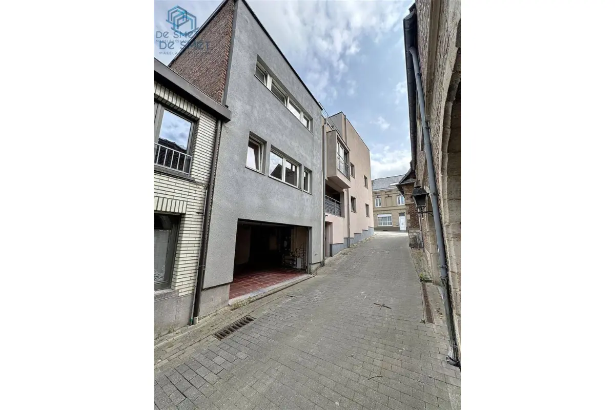 Handelszaak te  huur in Geraardsbergen 9500 0.00€  slaapkamers m² - Zoekertje 785671
