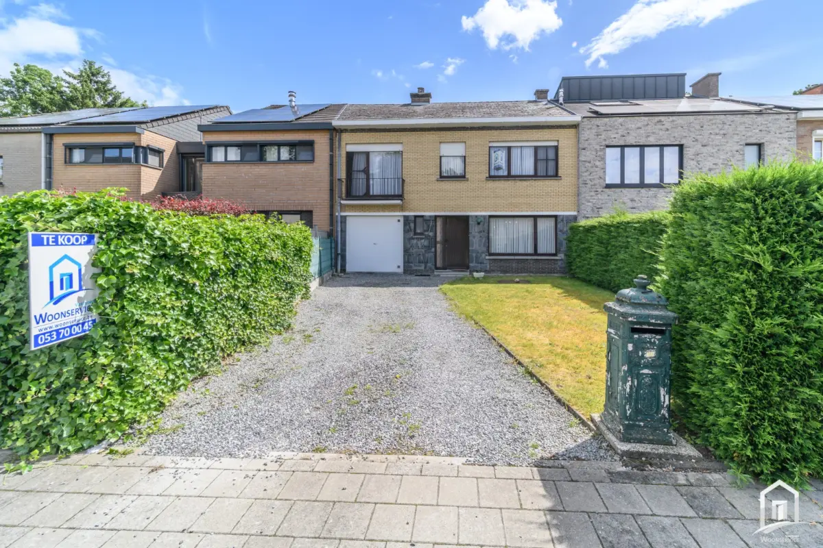 Huis te  in Erembodegem 9320 319000.00€ 4 slaapkamers 240.00m² - Zoekertje 786313