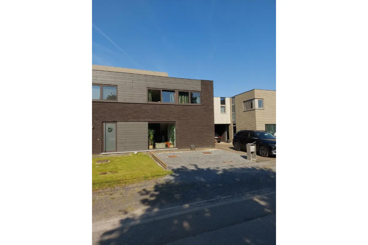 Huis te  huur in Asper 9890 1200.00€ 3 slaapkamers 132.00m² - Zoekertje 786722