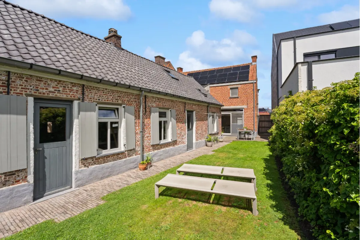 Huis te  koop in Zele 9240 449000.00€ 3 slaapkamers 204.00m² - Zoekertje 786826