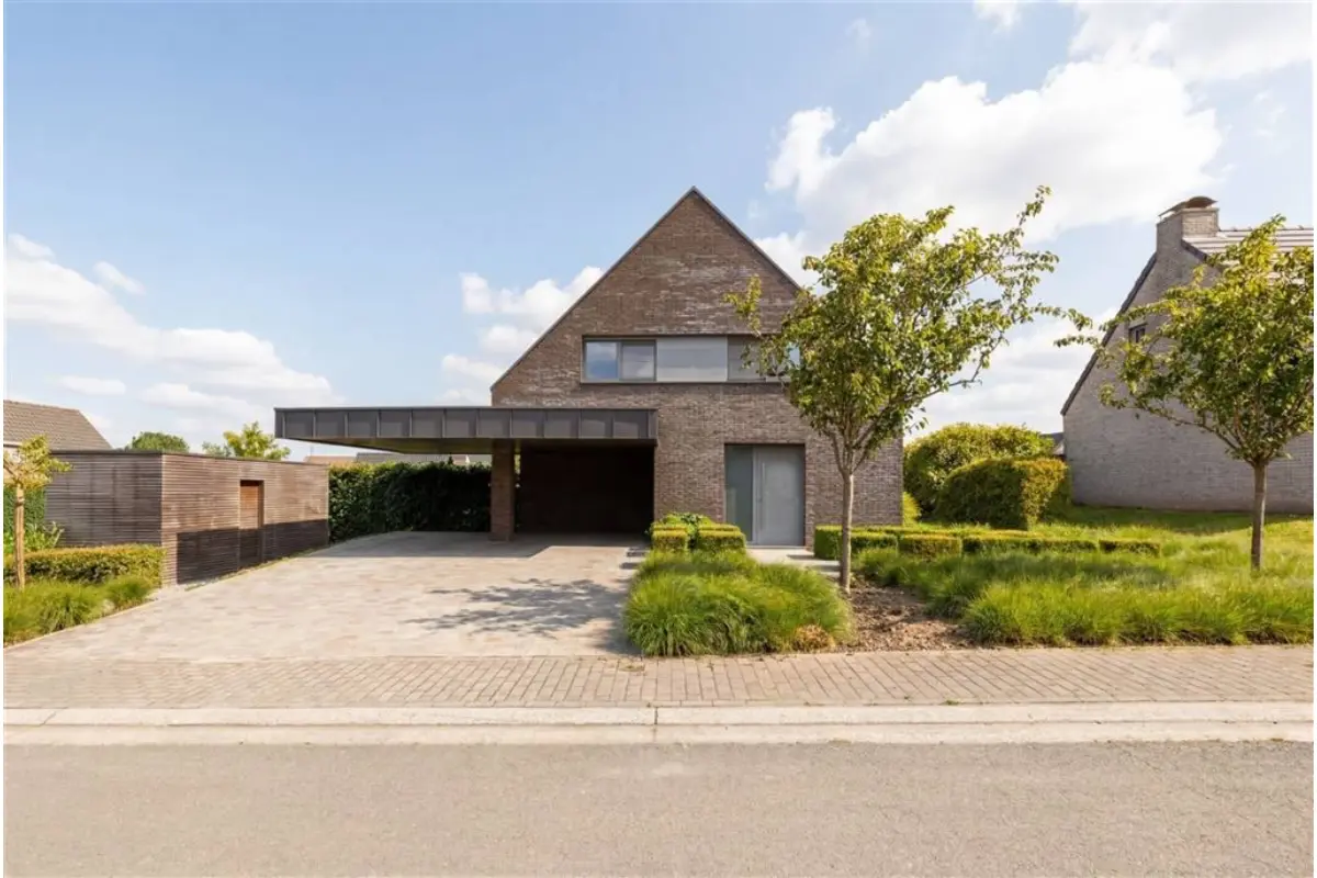 Huis te  koop in Kluisbergen 9690 549000.00€ 4 slaapkamers 198.00m² - Zoekertje 787085