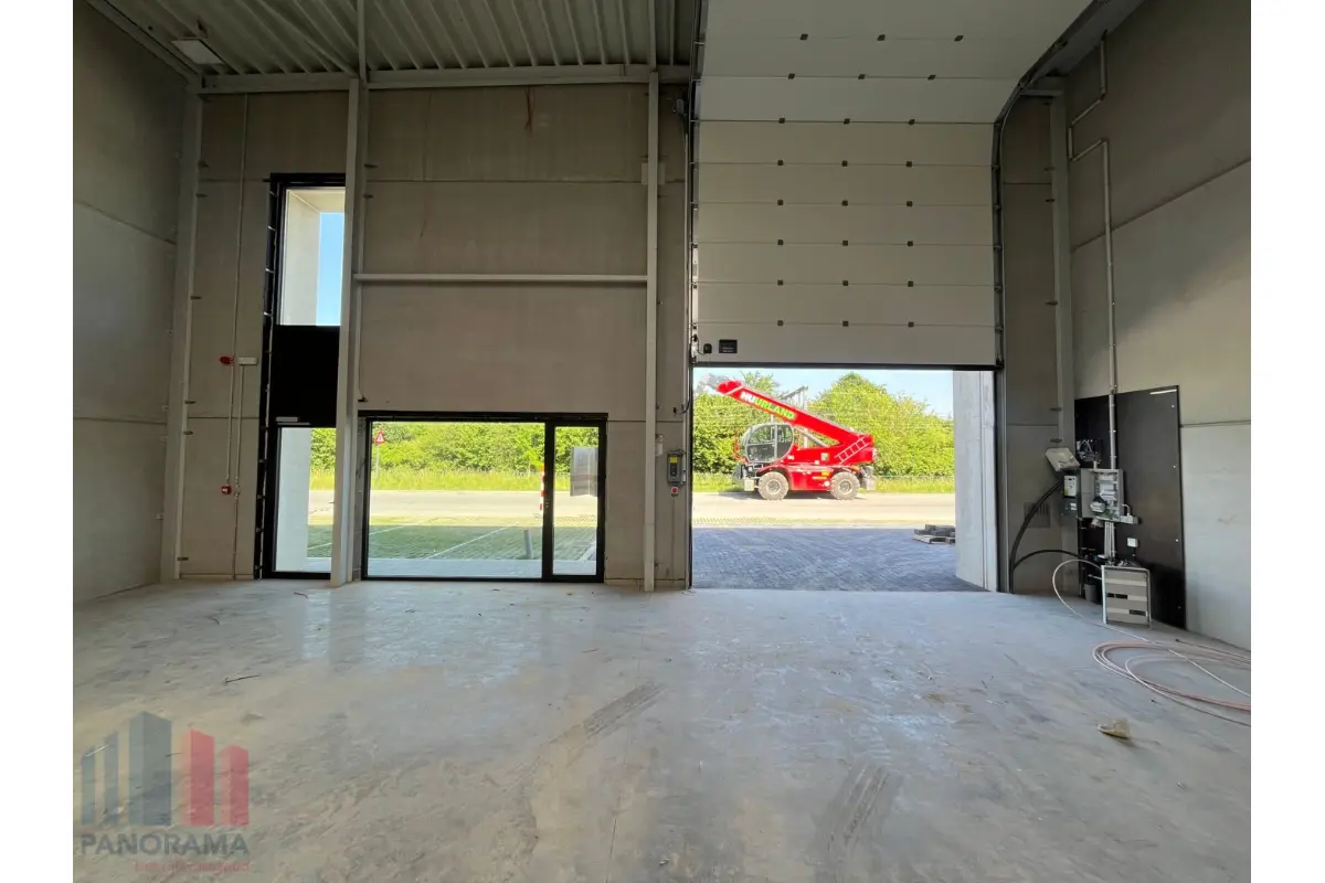 Handelszaak te  huur in Welle 9473 2000.00€  slaapkamers 300.00m² - Zoekertje 787665
