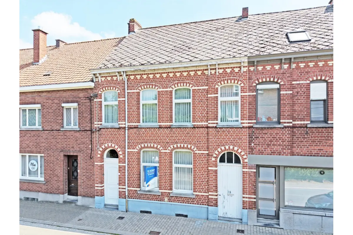 Huis te  koop in Zottegem 9620 220000.00€ 4 slaapkamers 139.00m² - Zoekertje 788992