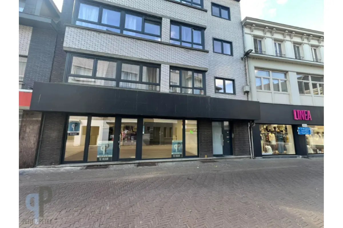 Handelszaak te  in Zottegem 9620 1100.00€  slaapkamers 115.00m² - Zoekertje 788873