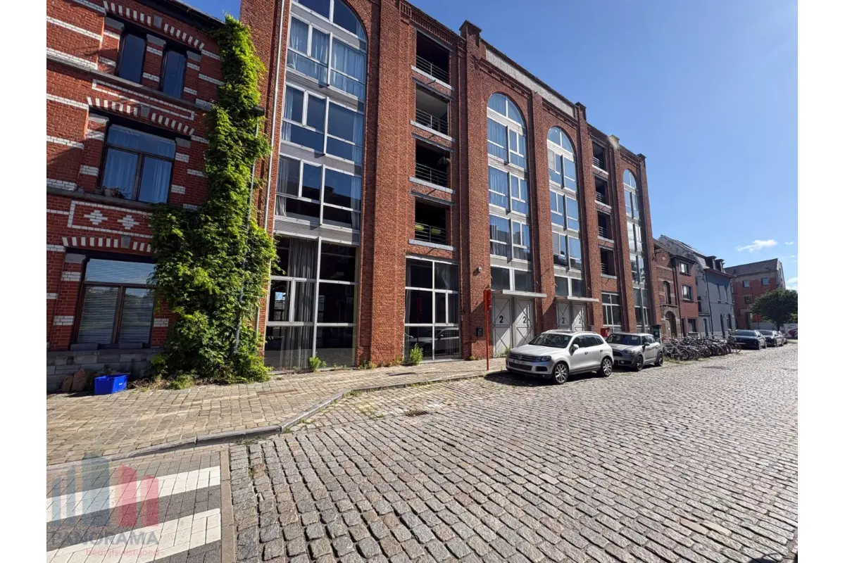 Handelszaak te  koop in Gent 9000 900000.00€  slaapkamers 450.00m² - Zoekertje 789833