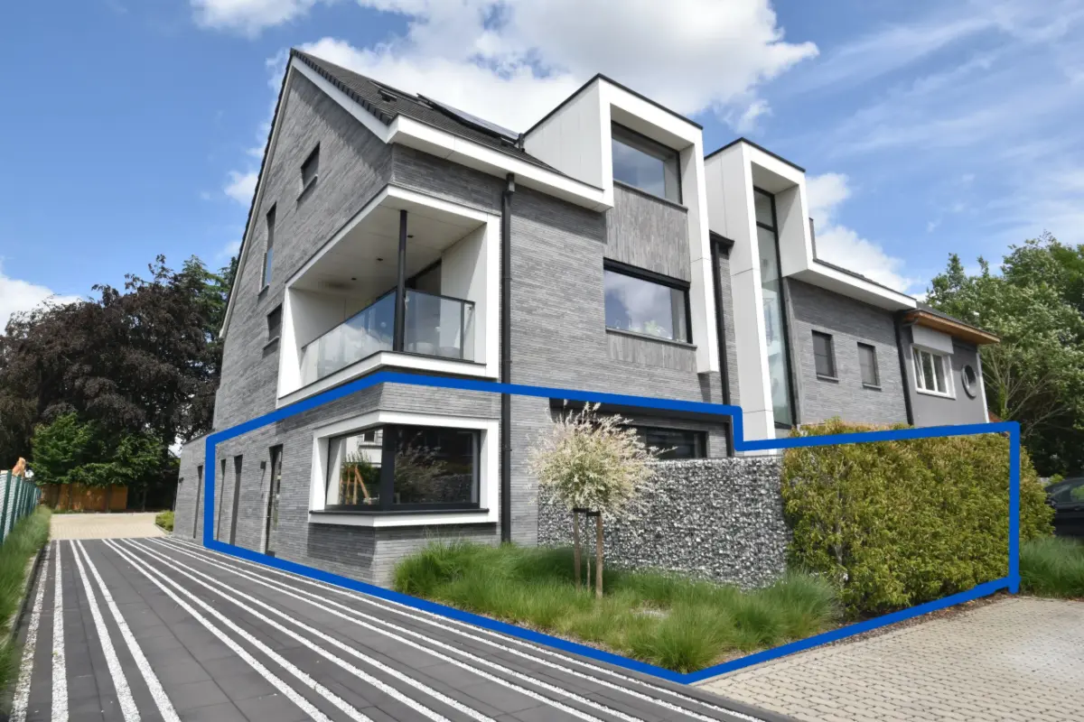 Appartement te  huur in Sint-Niklaas 9100 995.00€  slaapkamers m² - Zoekertje 789051