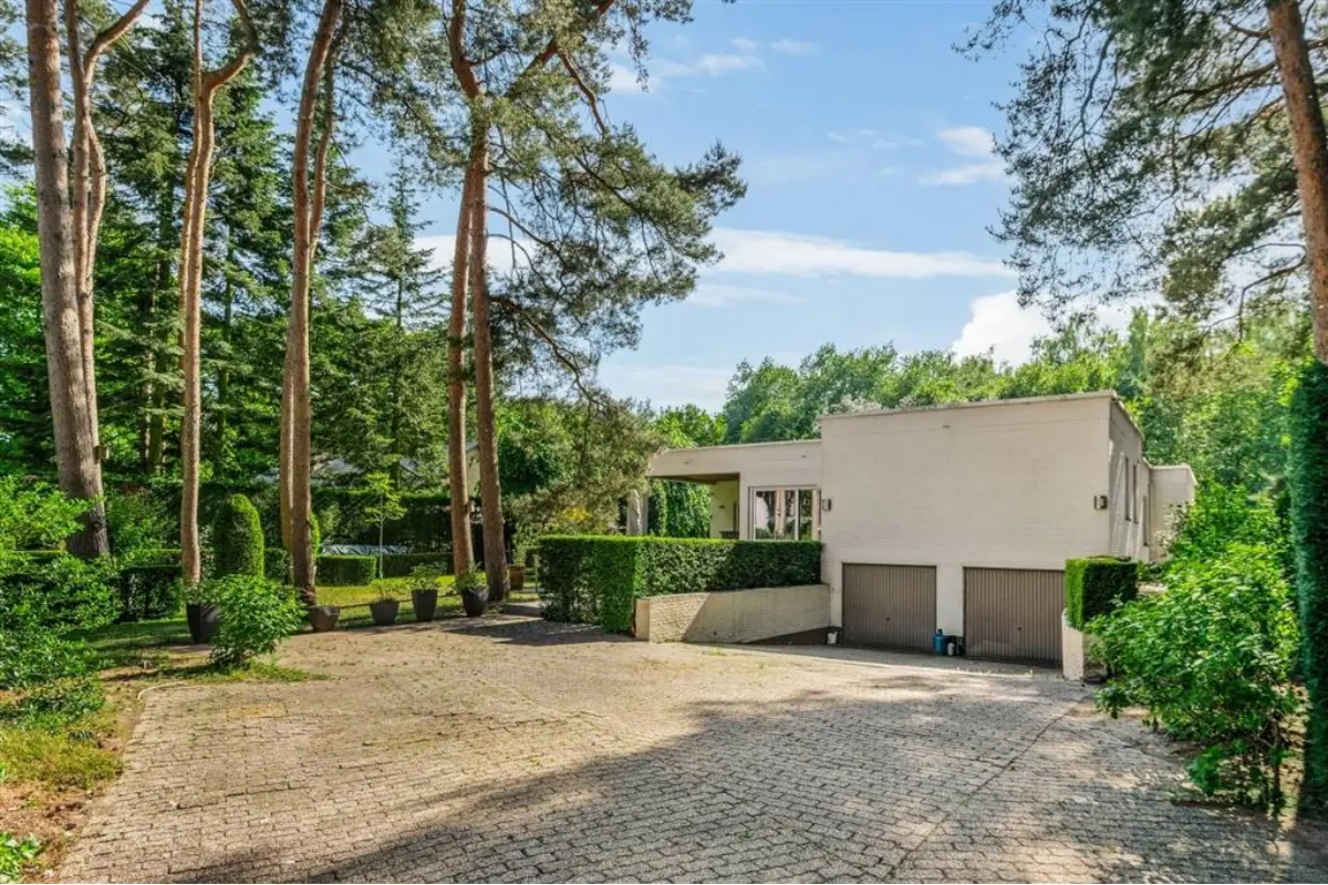 Bungalow te  koop in Waasmunster 9250 935000.00€ 5 slaapkamers 463.00m² - Zoekertje 790902