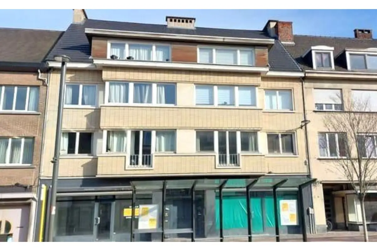 Appartement te  huur in Sint-Niklaas 9100 970.00€ 2 slaapkamers 87.00m² - Zoekertje 790506