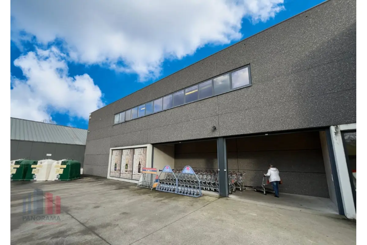 Handelszaak te  huur in Melle 9090 2763.00€  slaapkamers 473.00m² - Zoekertje 791003