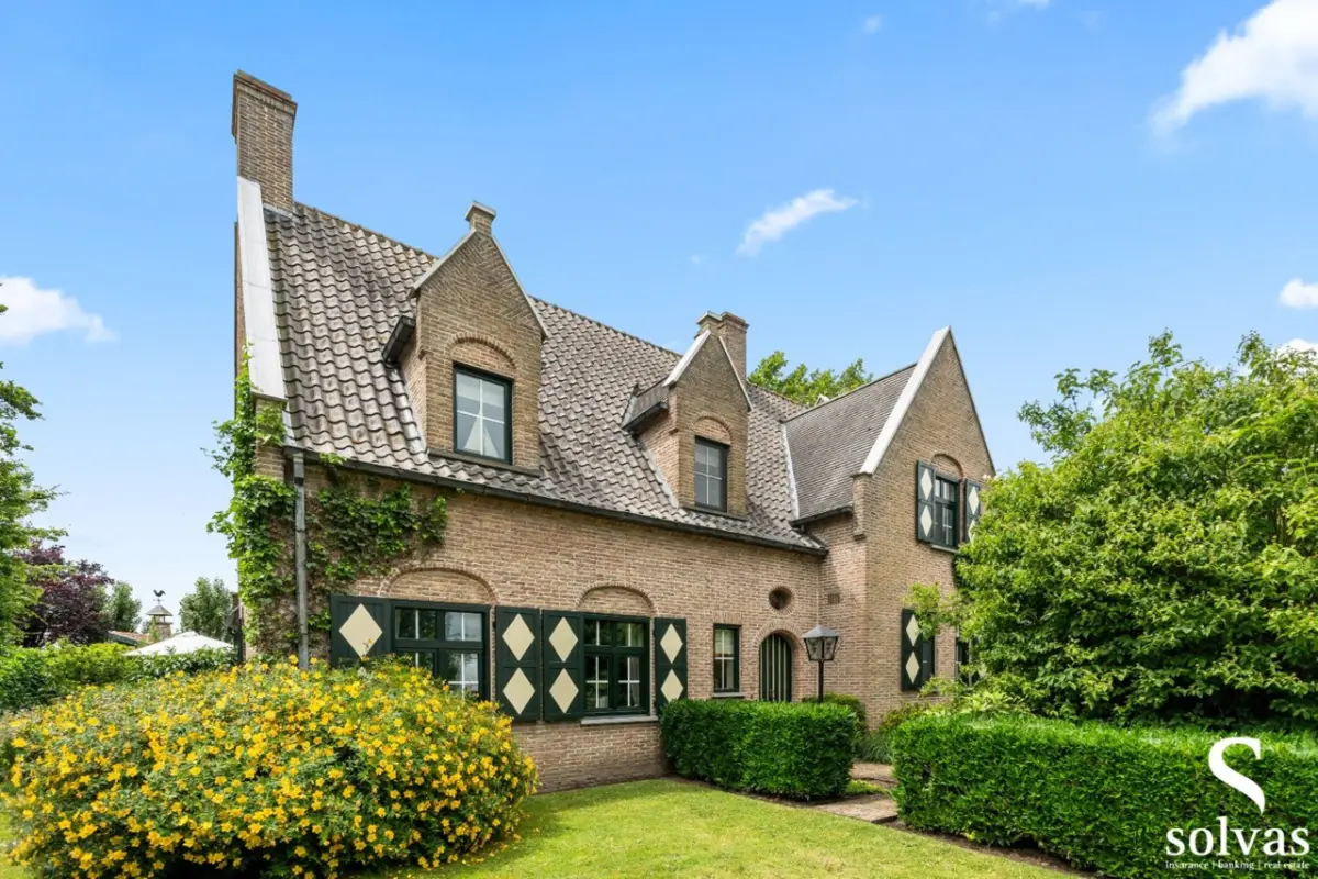 Huis te  koop in Aalter 9880 595000.00€ 4 slaapkamers 276.00m² - Zoekertje 790464