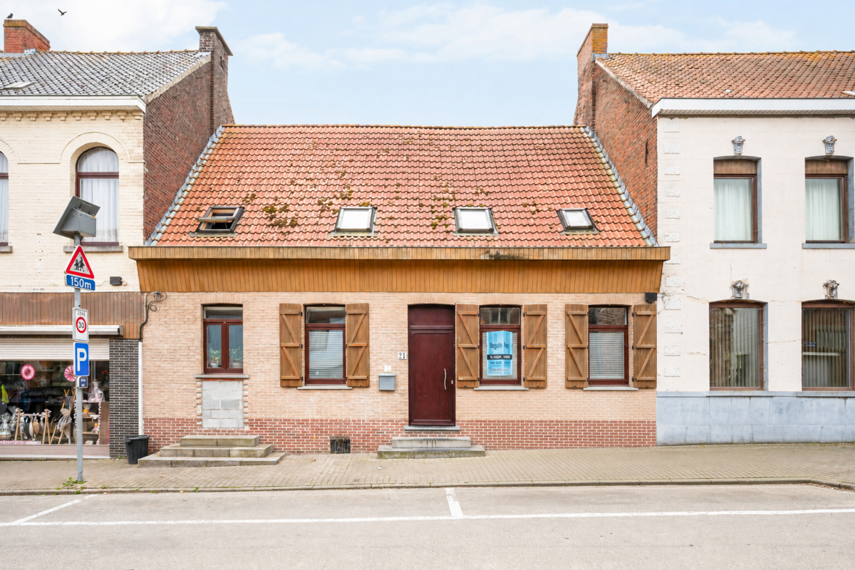 Huis te  in Anseroeul 7750 235000.00€ 5 slaapkamers 175.00m² - Zoekertje 791463