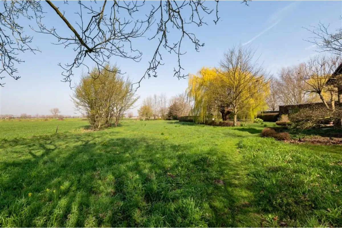 Grond te  koop in Lokeren 9160 329000.00€  slaapkamers m² - Zoekertje 791521