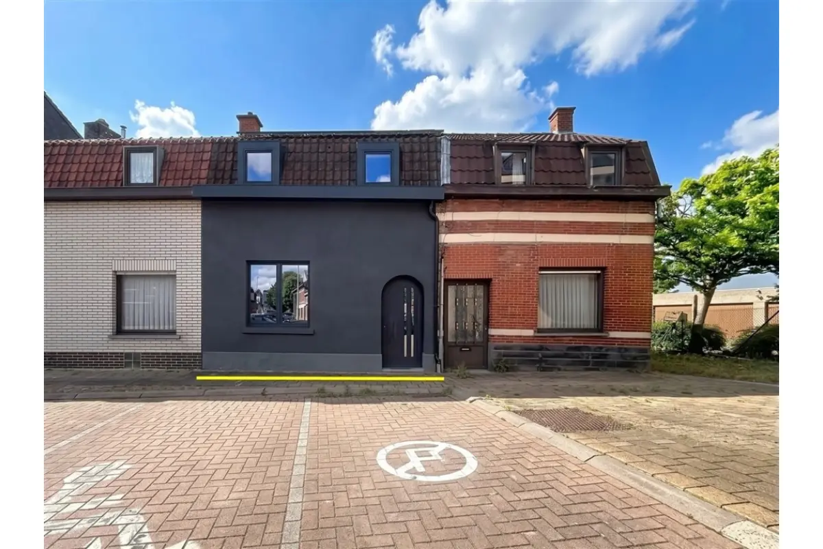 Huis te  koop in Sint-Gillis-Waas 9170 215000.00€ 2 slaapkamers 100.00m² - Zoekertje 792151