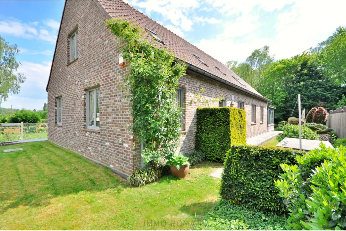 Huis te  koop in Ronse 9600 465000.00€ 4 slaapkamers 257.00m² - Zoekertje 792252