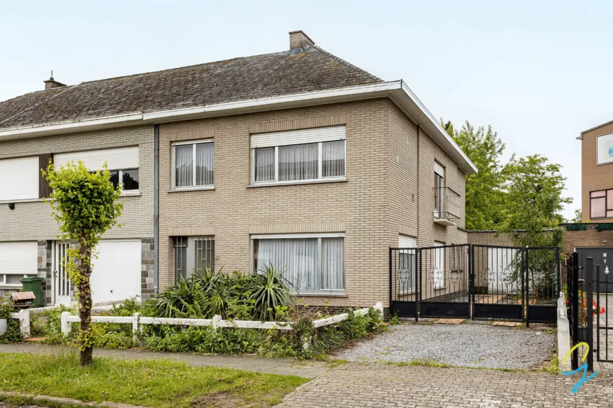 Huis te  koop in Lede 9340 265000.00€ 3 slaapkamers 177.00m² - Zoekertje 791368